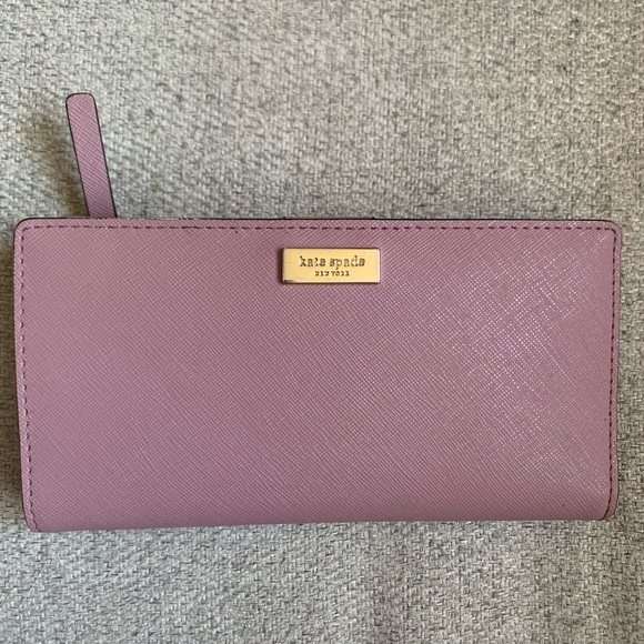 Kate Spade wallet - Picture 1 of 5